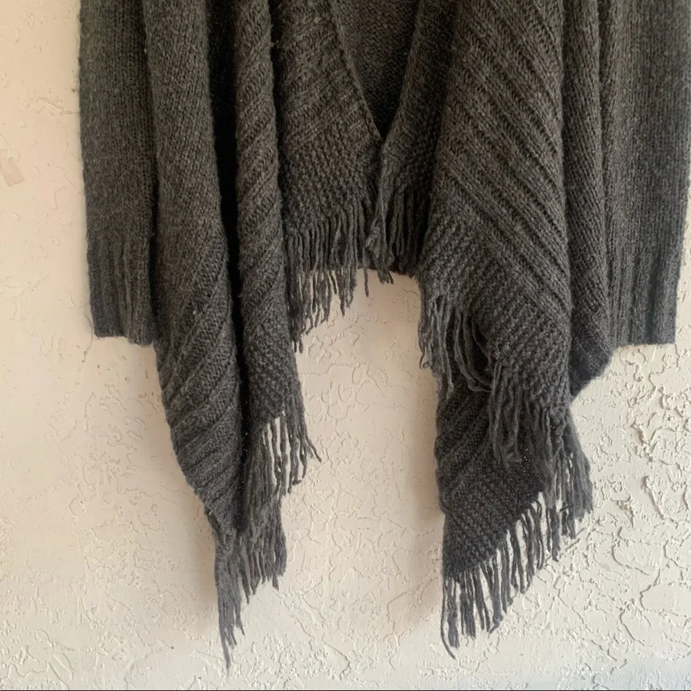HOLLISTER open front cardigan wrap sweater. Womens size medium - Picture 9 of 9